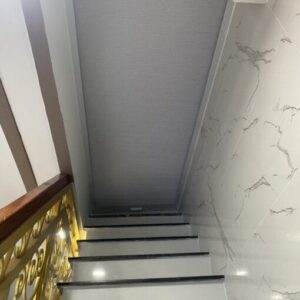 rèm tổ ong ngăn cầu thang