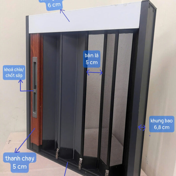 Thông số kỹ thuật chi tiết của cửa nhôm xếp lá hệ 68 Vách Ngăn Lạnh, giúp khách hàng dễ dàng lựa chọn sản phẩm phù hợp.