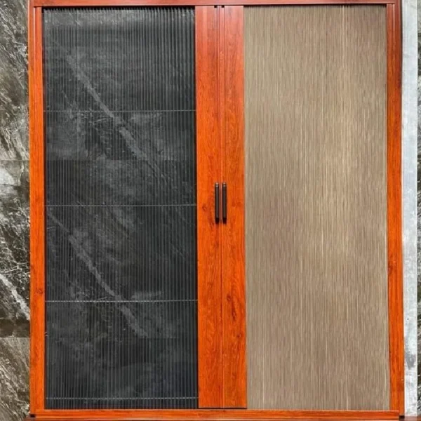 cửa lưới xếp khung gỗ kết hợp rèm tổ ong