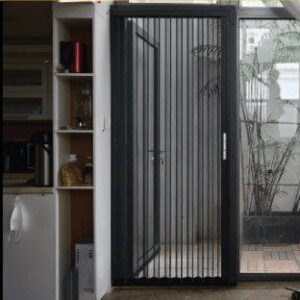 cửa xếp lá nhôm