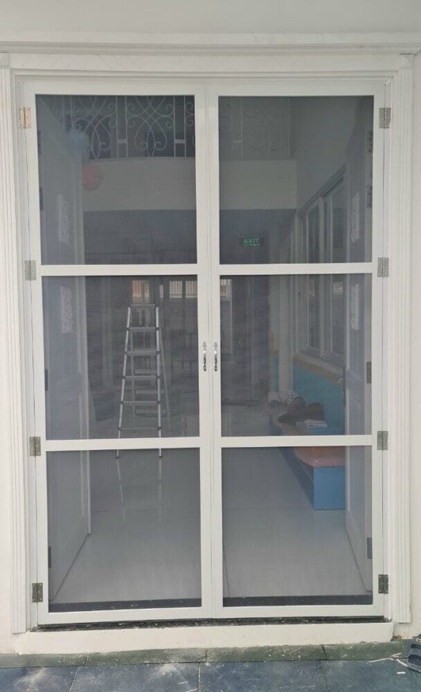 Cửa lưới chống muỗi inox dạng 2 cánh