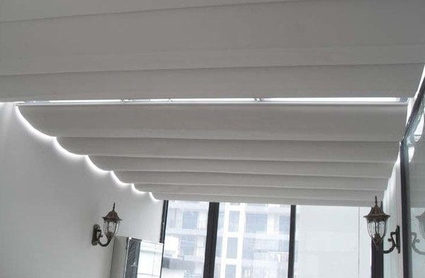 Rèm xếp trần che nắng