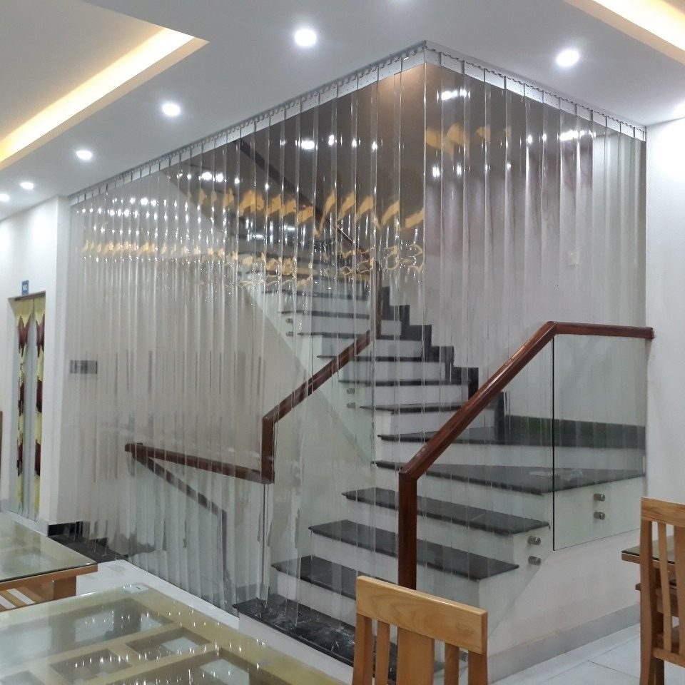 vệ sinh rèm ngăn lạnh