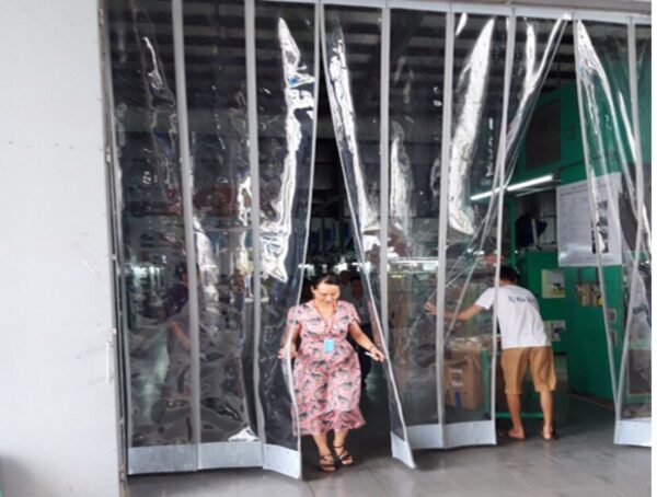 Ứng Dụng Thực Tế Của Rèm Nhựa PVC Trong Suốt