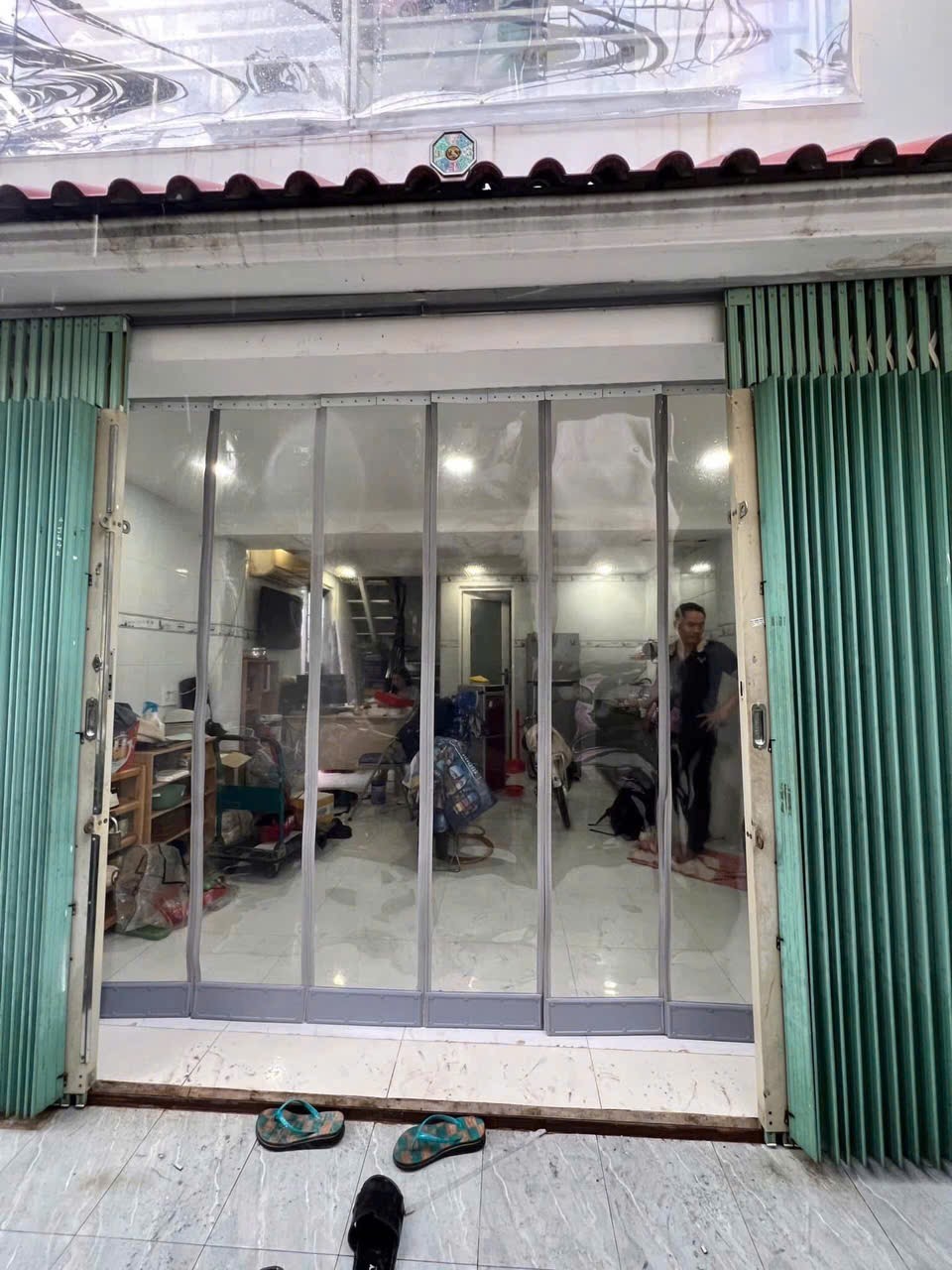 Rèm nhựa PVC bản rộng 400mm lắp tại cửa hàng tiện lợi