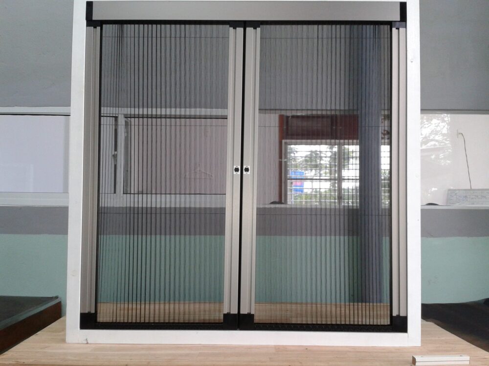 Cửa lưới chống muỗi inox dạng 2 cánh