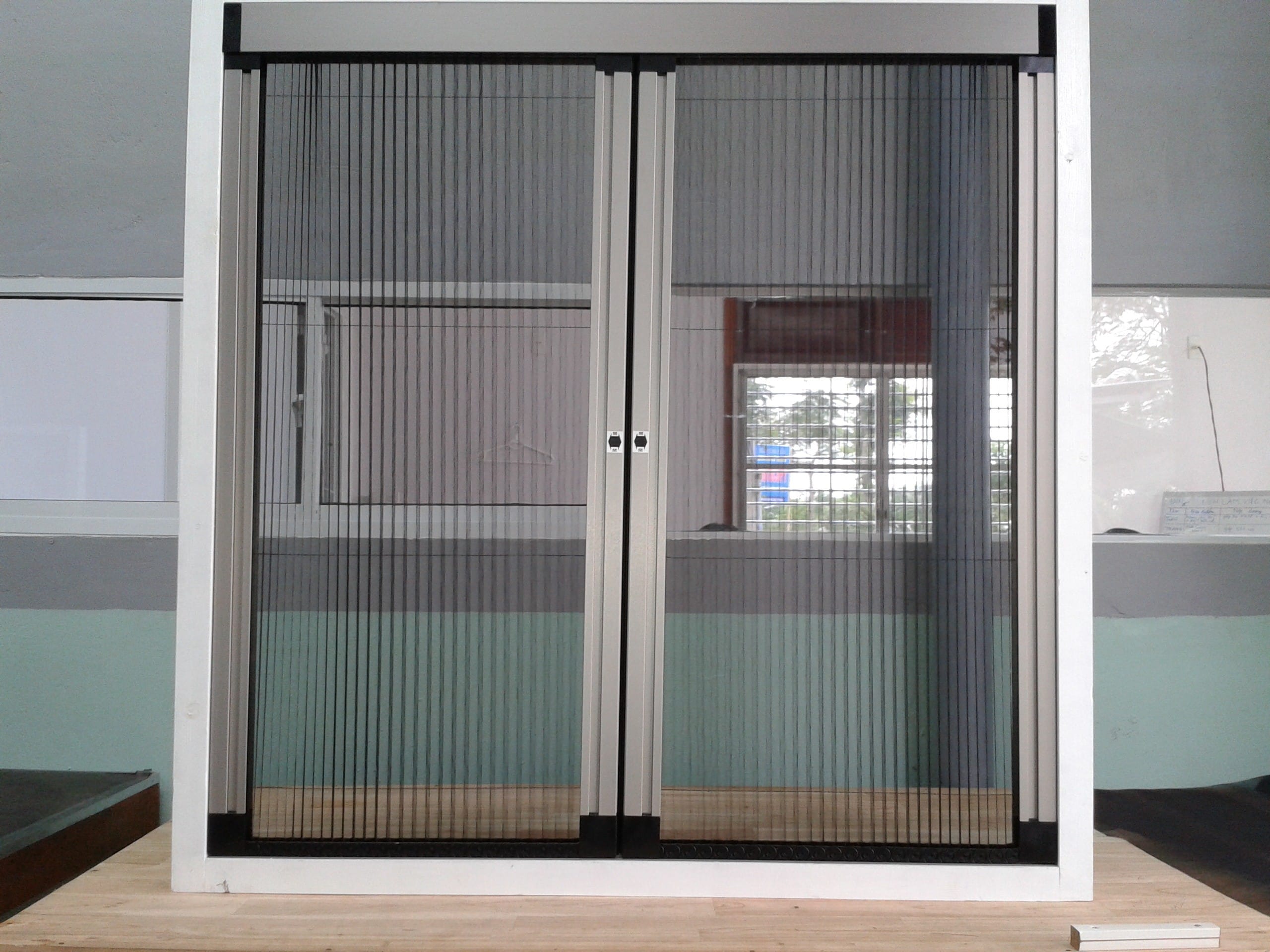 Vách ngăn lạnh - Đơn vị cung cấp rèm chống muỗi uy tín