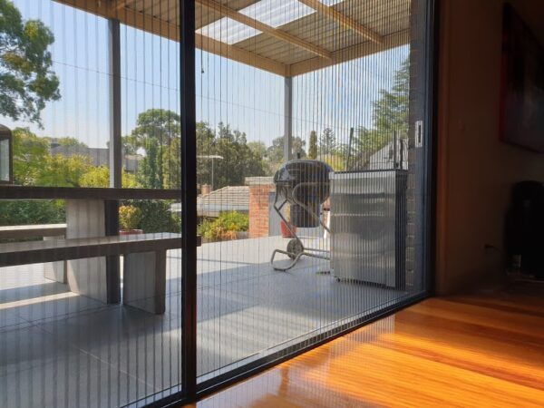 Địa chỉ cung cấp cửa lưới chống muỗi uy tín tại TPHCM