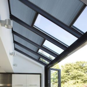 rèm tổ ong giếng trời