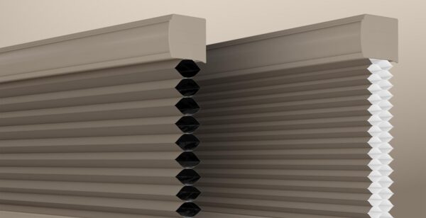 Rèm tổ ong motor có thể chọn cấu trúc cell phù hợp để tối ưu cách nhiệt và vận hành.