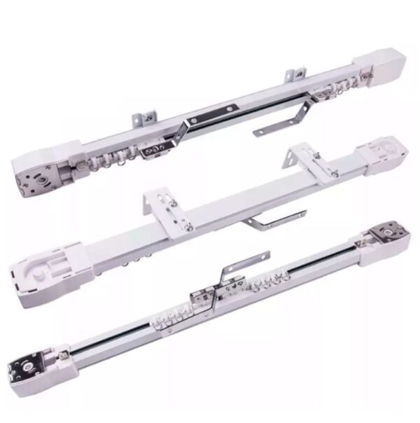  Thanh ray và nhóm phụ kiện lắp đặt là nền tảng để rèm tổ ong chạy ổn định.